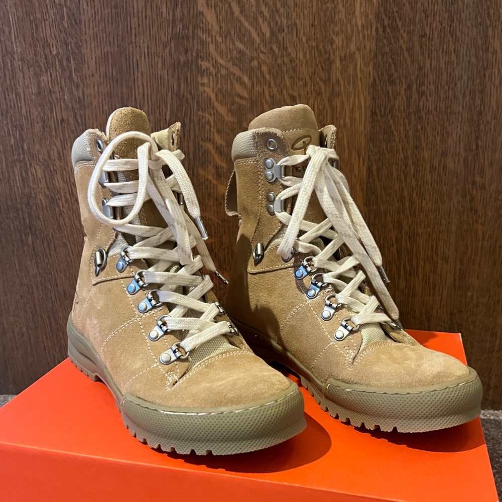 New Erem boots in original box. Size 8.5